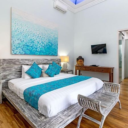 Pura Villa Sanur Esterno foto