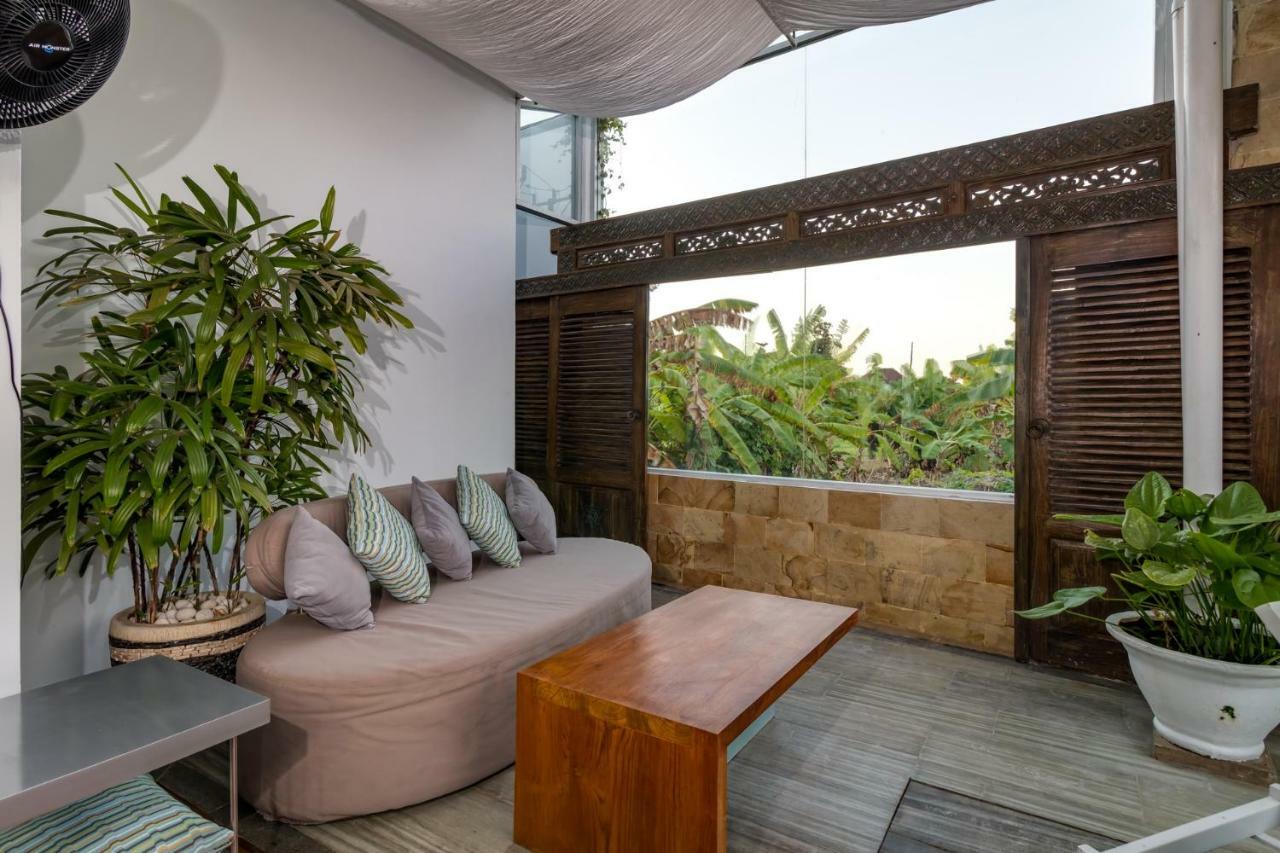 Pura Villa Sanur Esterno foto