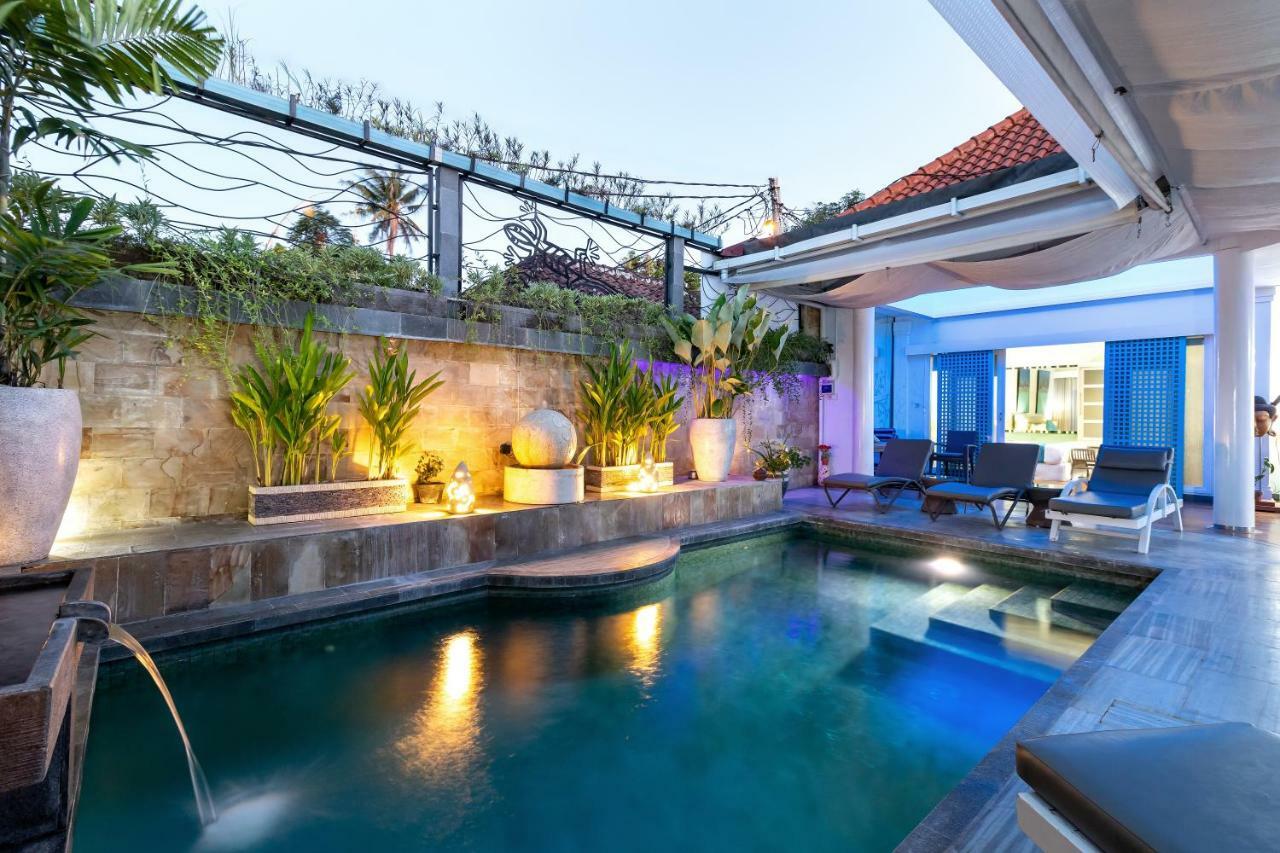 Pura Villa Sanur Esterno foto